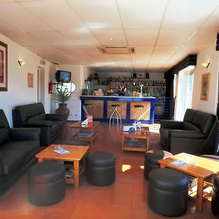 Apartamentos Turisticos Regina-2